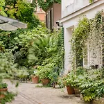 Hotel Des Grandes Ecoles